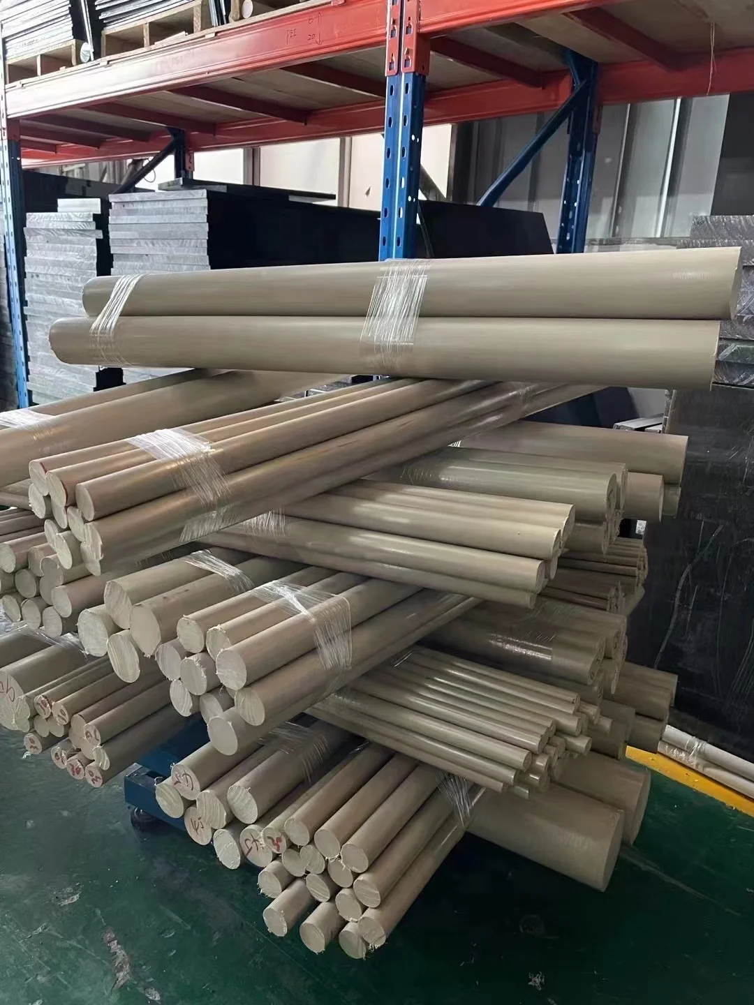 16mm Medical PEEK material rod Implant PEEK Bar raw material sheet bar for cervical PEEK tlif lumbar spine cage anchor screw