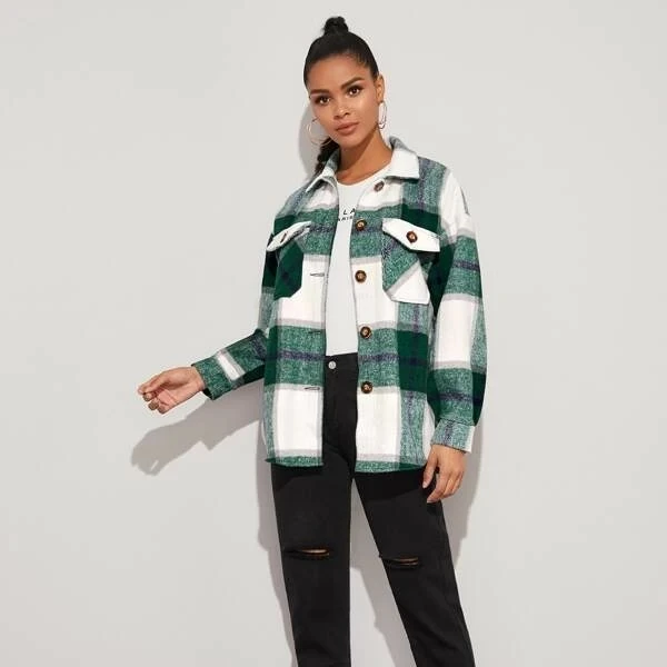 2022 ZY Wholesale Women Plaid Flap Pocket Overshirt Flannel Winter Coat Short Length Button Shirt Jacket
