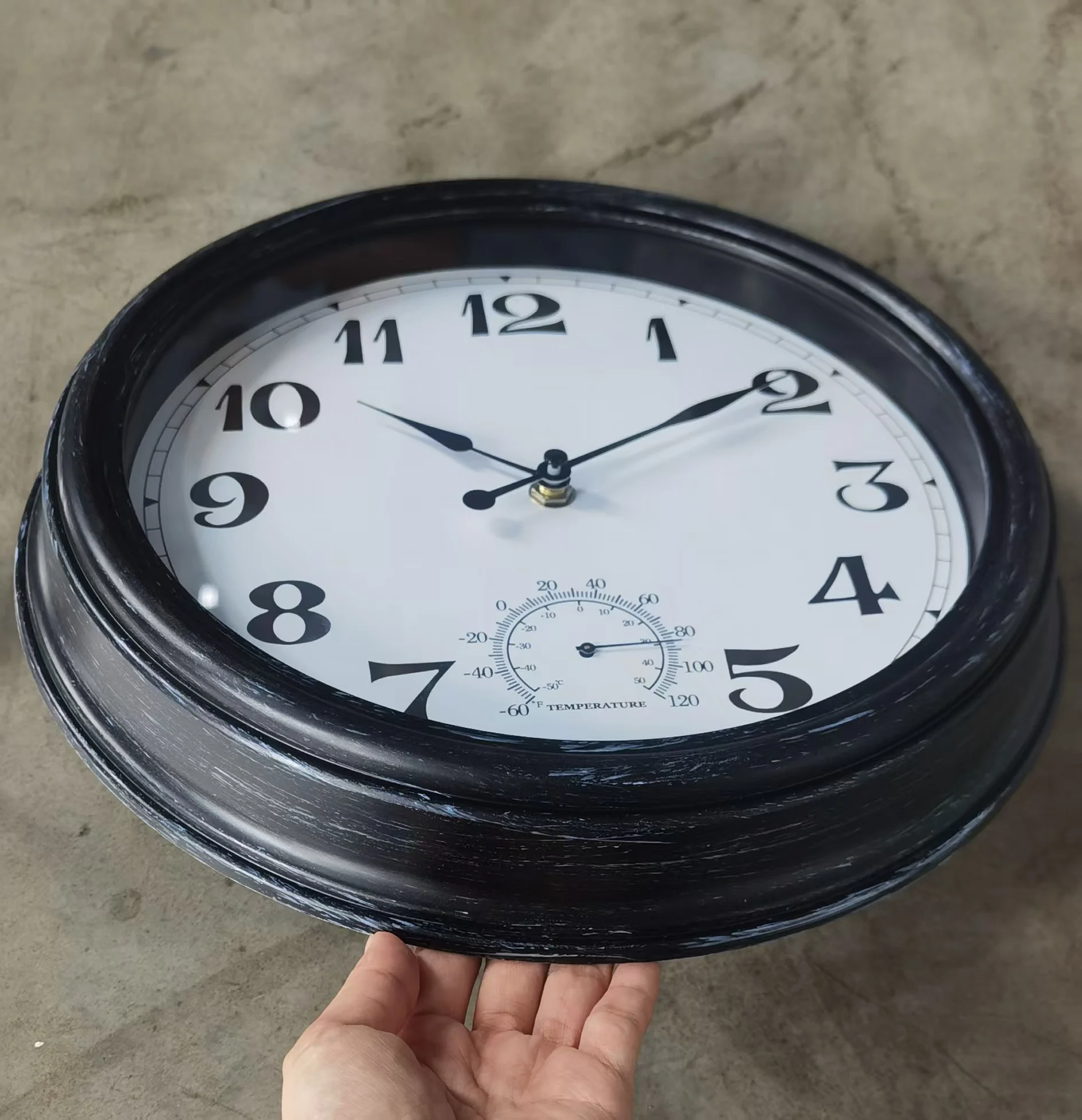 Custom Vintage round Silent Quartz Retro waterproof Wall Clock with Thermometer Outdoor Black Plastic Old CLOCK manufacturer