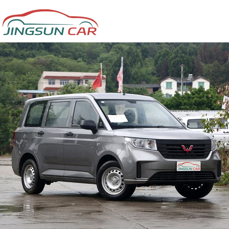 WuLing Hongguang Plus Well Received 5-door 7-seater MPV Natural aspiration 6-speed manual cars china