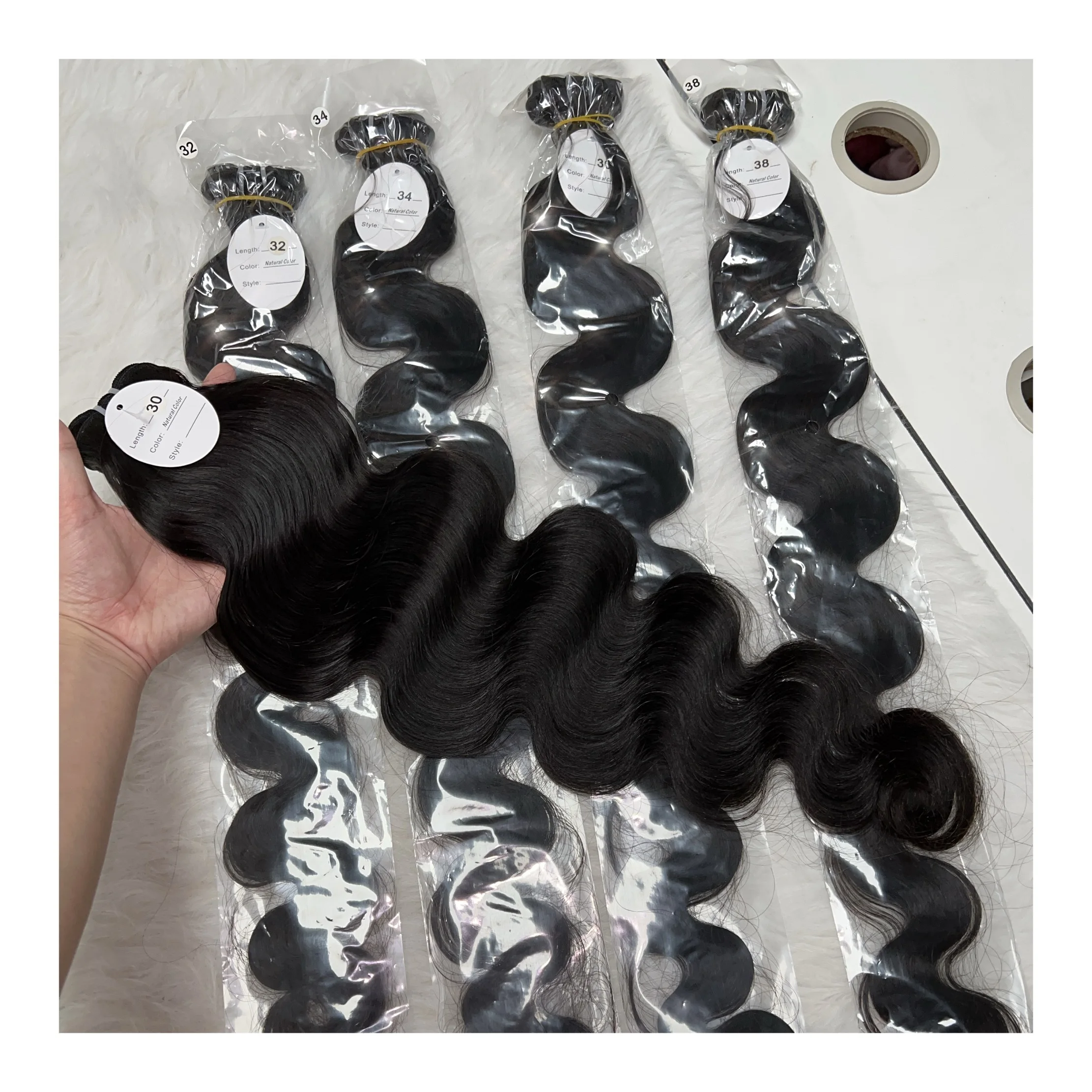 Wholesale Unprocessed Cuticle Aligned Straight Human Hair Bundles Peruvian Body Wave Bundles Hair Extensions