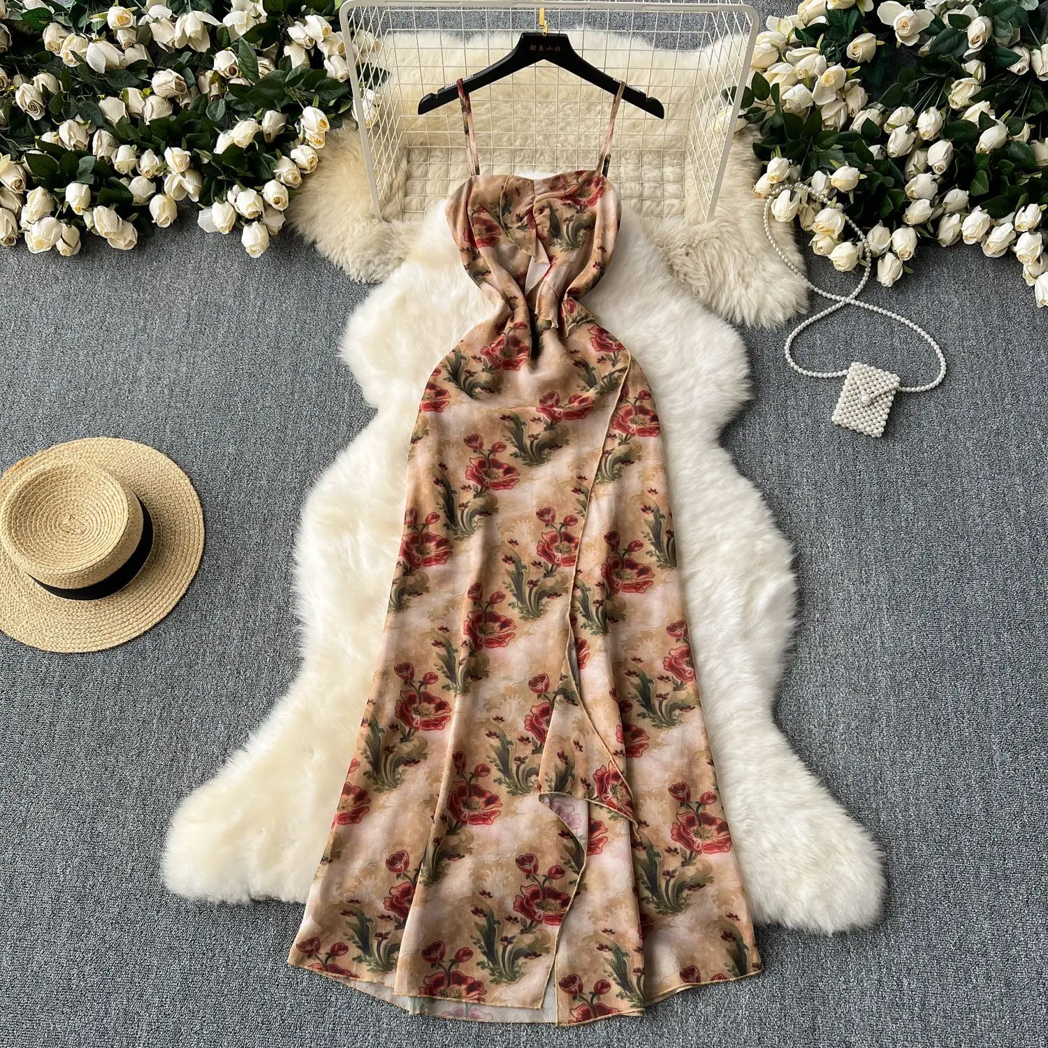 Travel holiday dress 2024 summer new niche chic and beautiful slim French tea break