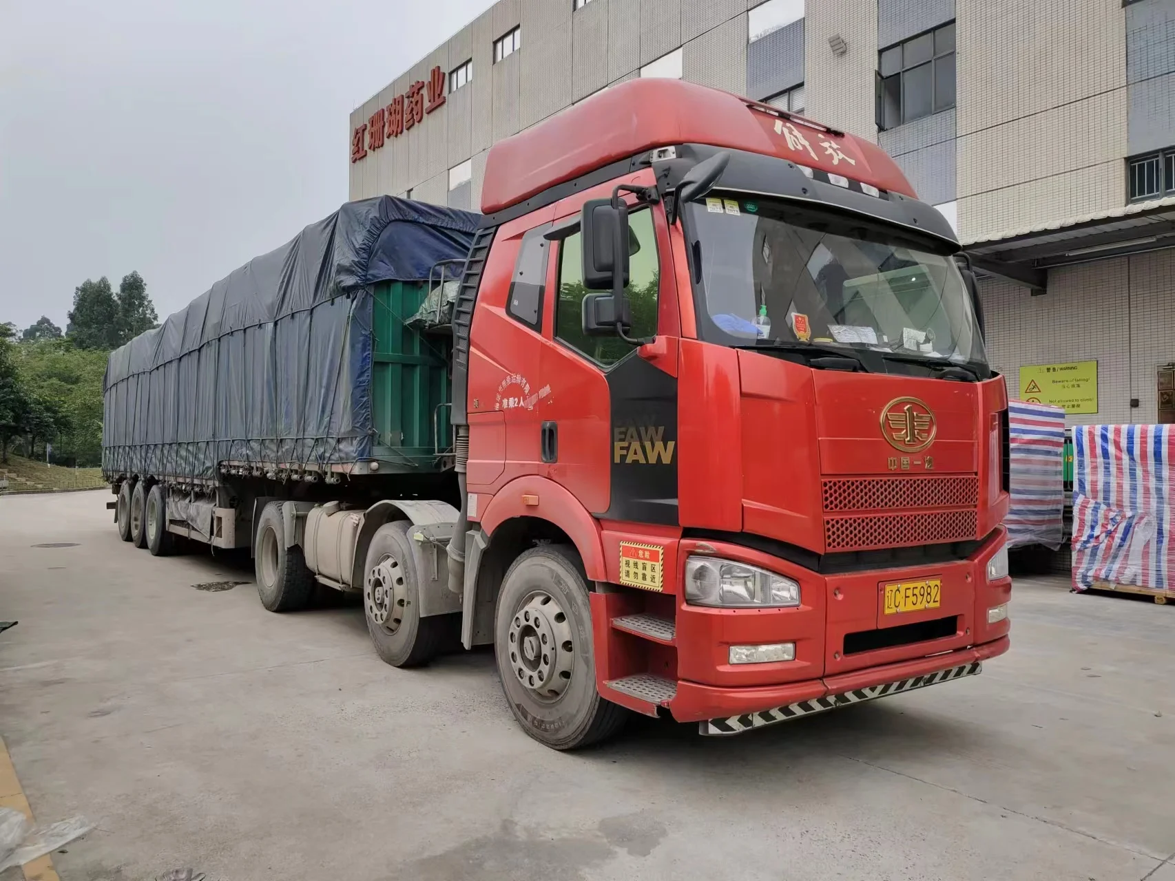 LTL FTL Truck transport cargo freight shipping from China forwarder To Almaty Kazakhstan to door logistics vehicle delivery
