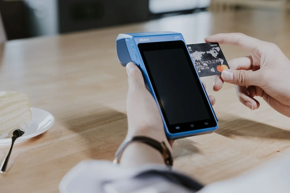 POS-терминал для розничной торговли/портативный Android со встроенным принтером/Android ручная POS-система с программным обеспечением