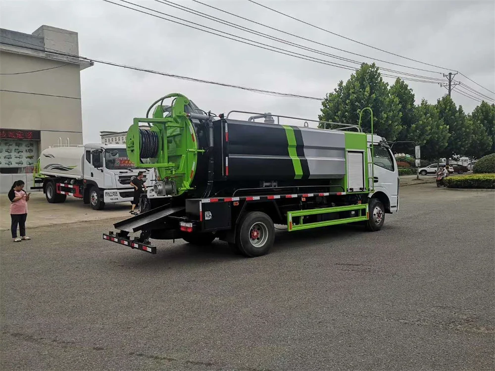 Chinese Combine 2500 liters Clean Water Tank and 5500 liters Waste Tank Septic Vacuum Trucks