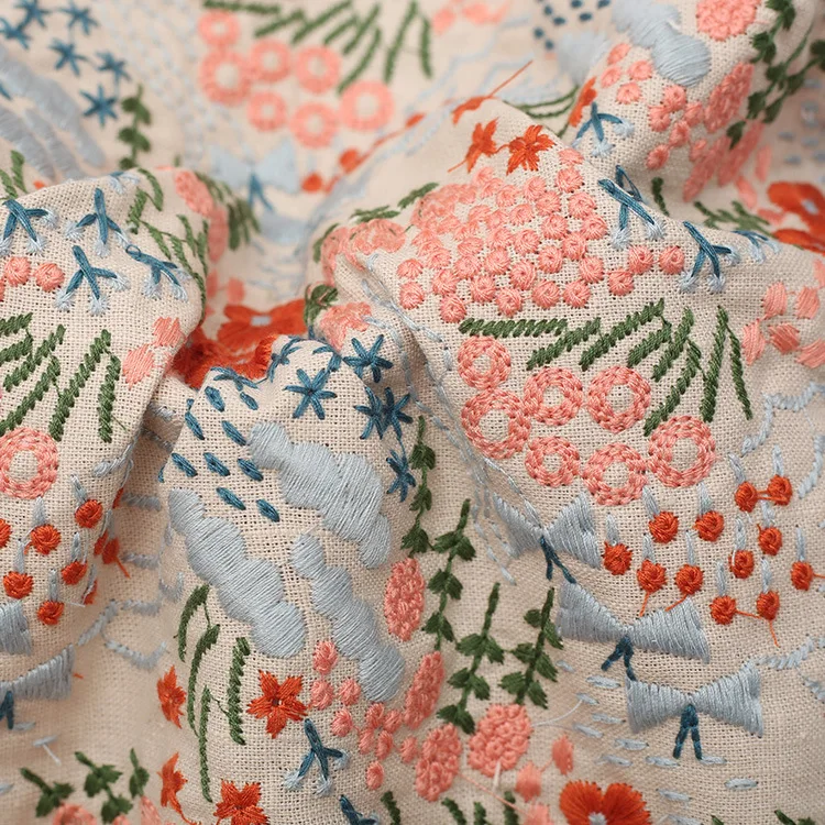 Ширина 125 см красочные ручной работы с вышивкой и цветочным рисунком; Гладкая хлопчатобумажная ткань хлопковая льняная вискозная для cheongsam платье сумка