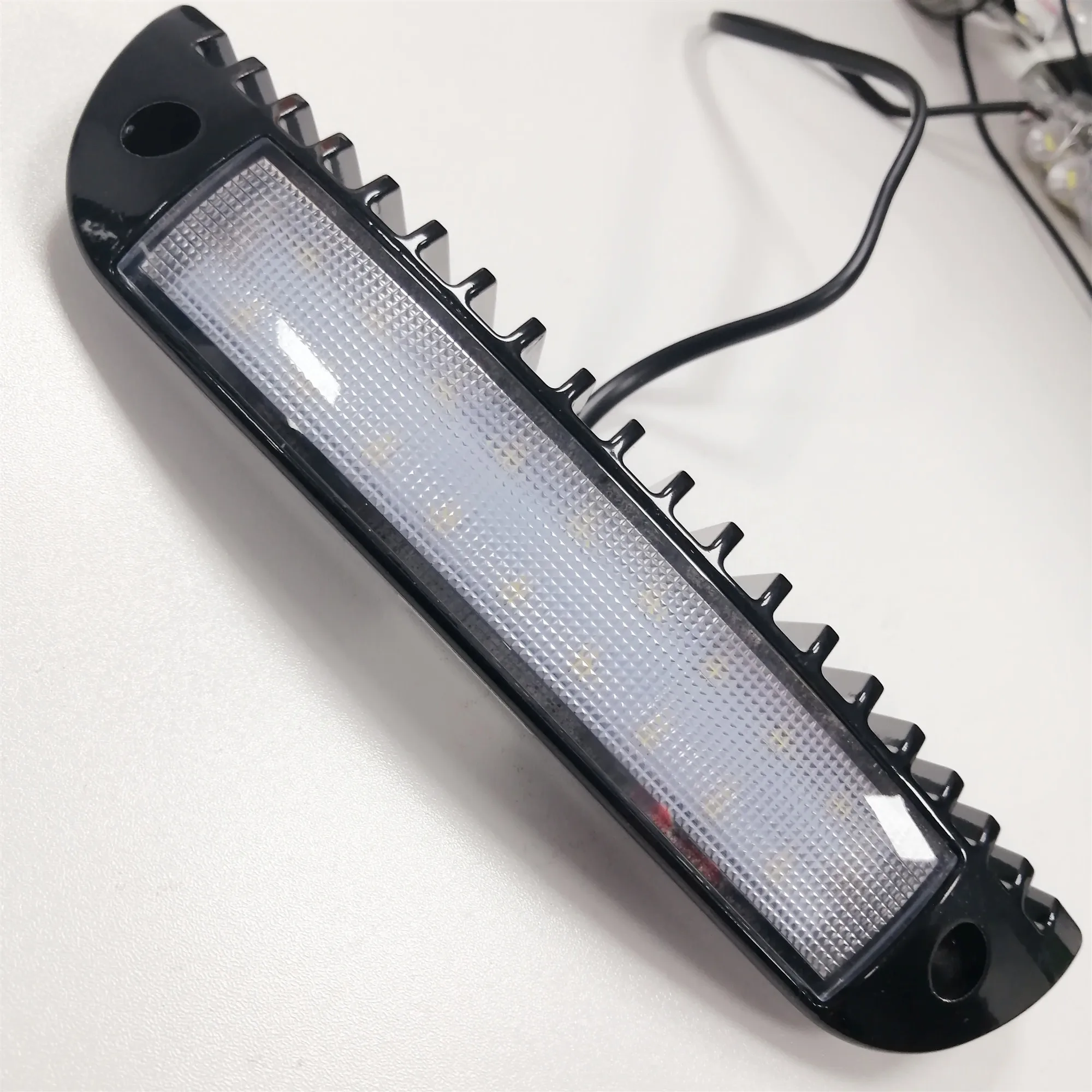 12~32V 18W DRL daytime running light Constant current drive power No polarity IP68 signal light brake light