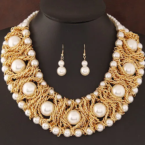 
Summer Hot Selling Jewelry Set Bohemian Jewelry Short Necklace Set Pearl Clavicle Chain Earring Set Women 
