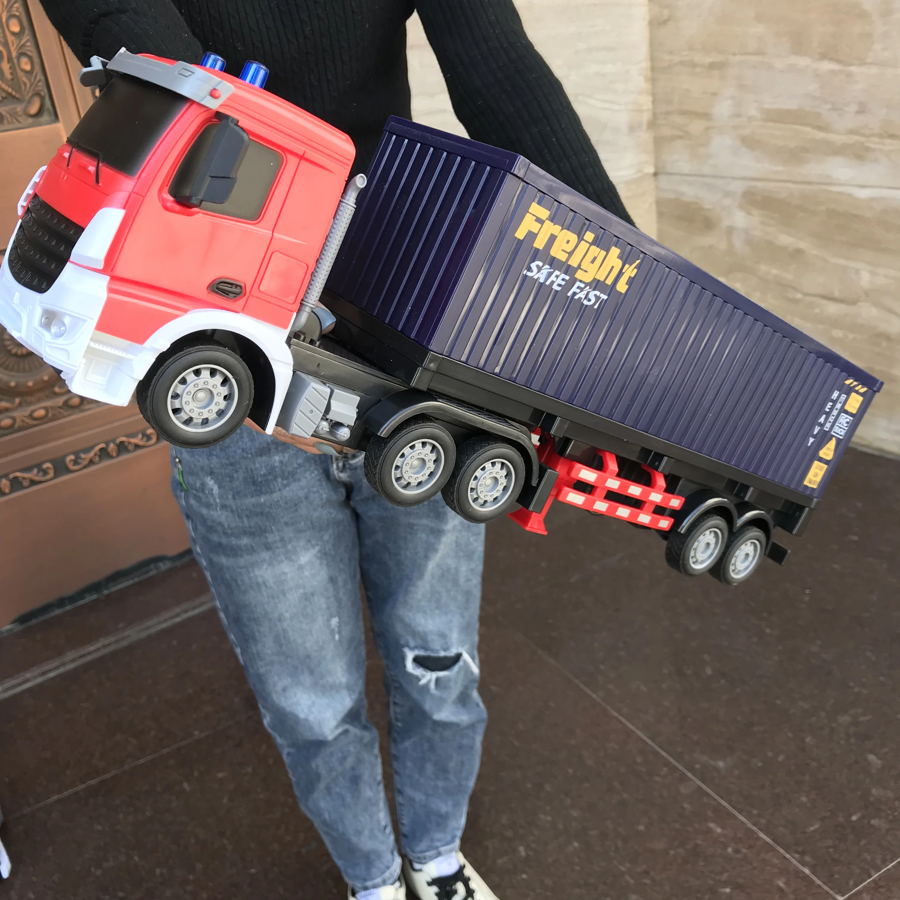 Rc Semi-trailer 2.4Ghz Trailer RC Flatbed Trailer Crane Tractor Electric Construction Vehicles Toy Truck with Sound Lights