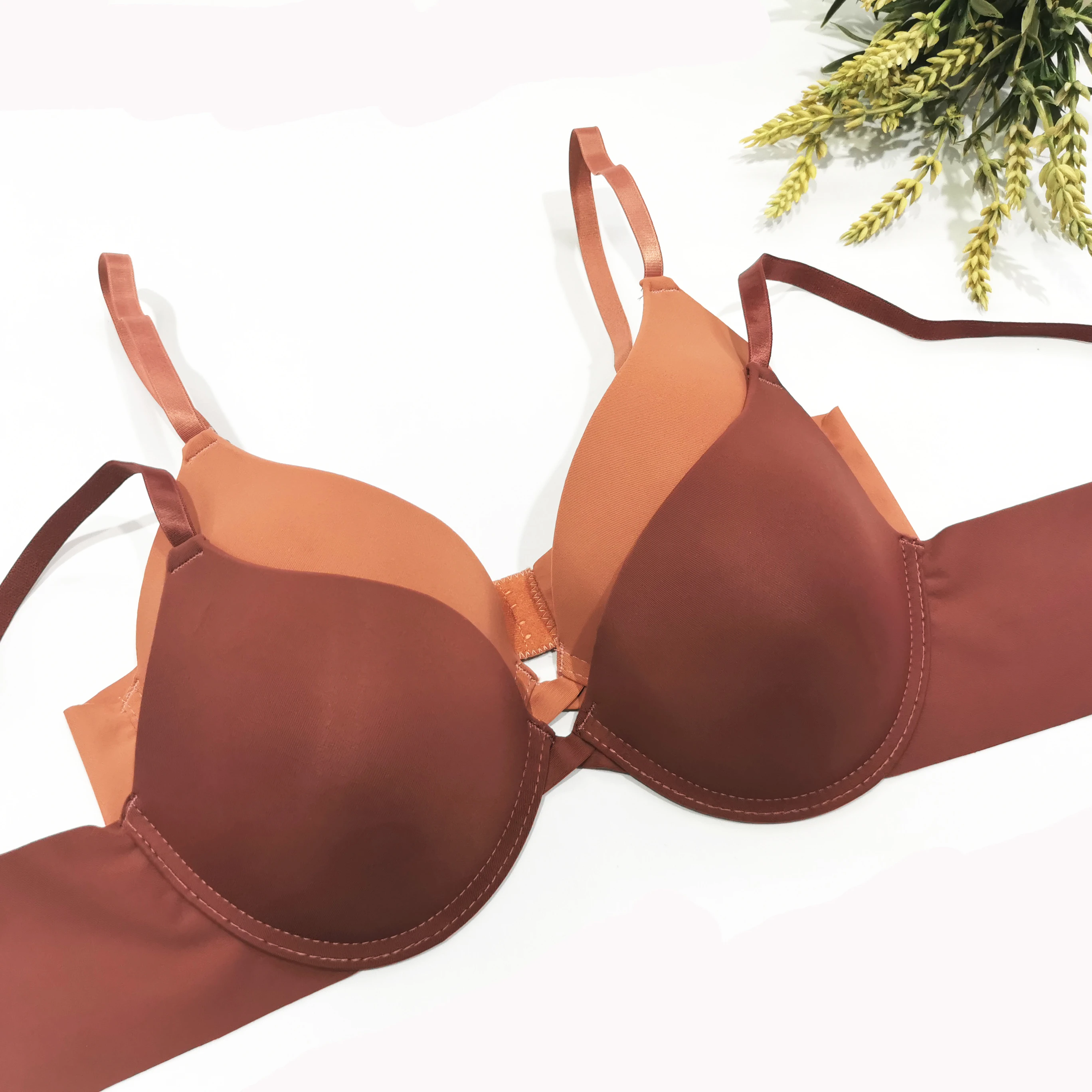 
Wholesale Contracted Style Sexy Comfortable Breathable Ladies Bra Women Sexy 