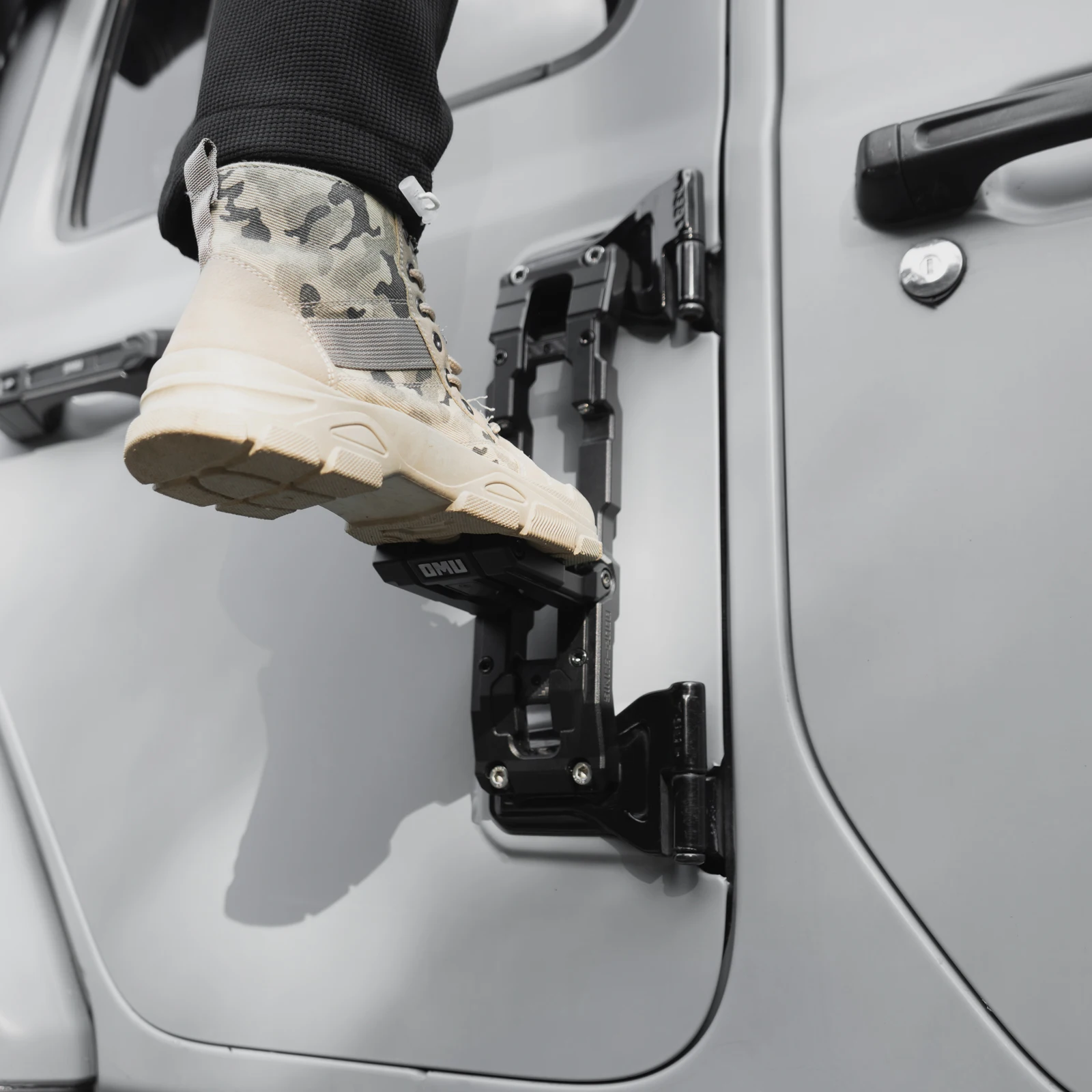 OMU Genesis series door step for Jeep Wrangler accessories offroad door folding door hinge for Jeep JK JL Gladiator