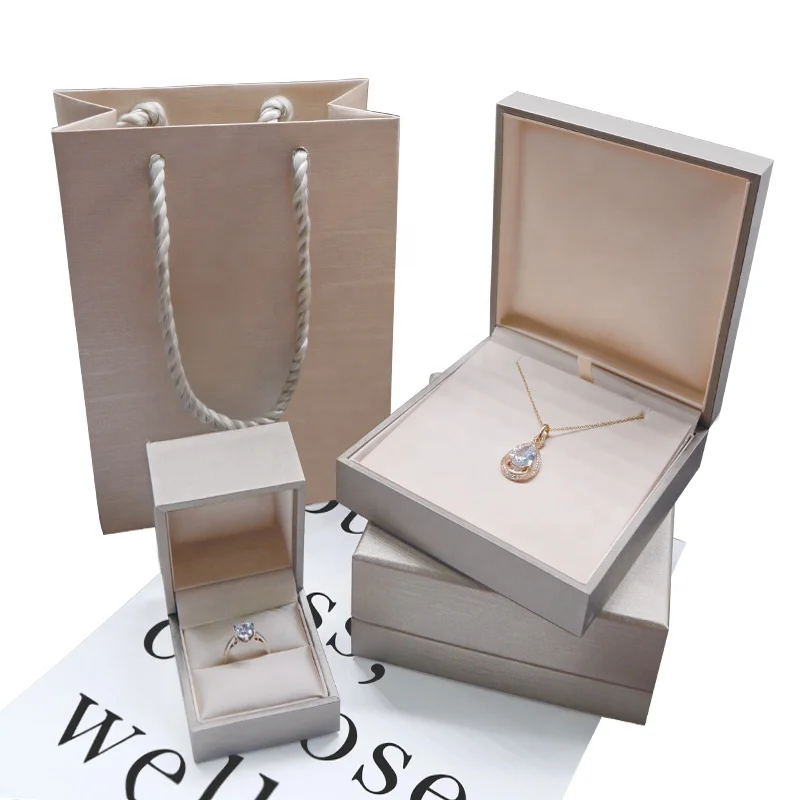 FORTE Packaging gold gift OEM custom PU Leather pendant jewelry box necklace leather boxes Earrings rings jewelry box With Logo