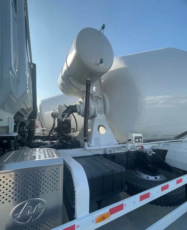 Isuzu 390HP 6X4 Concrete Mixer Truck Cement Tank Truck Customization Support