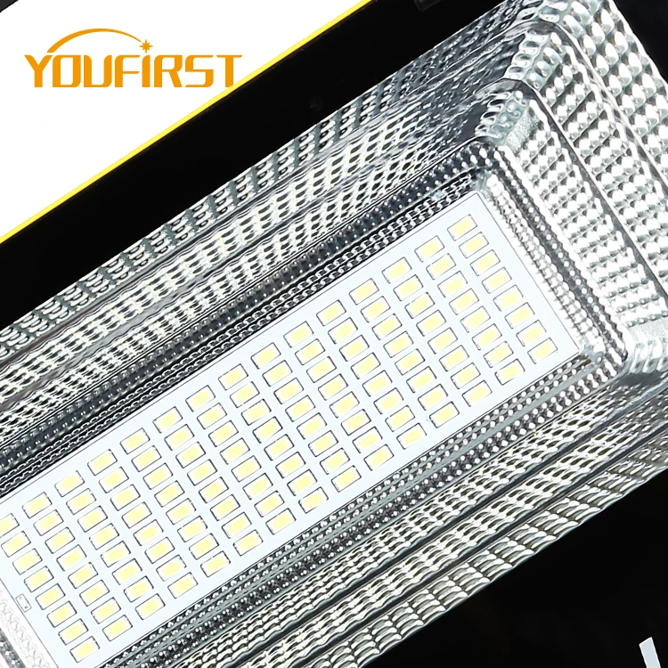 Hot Selling High Lumens Outdoor Waterproof Ip65 Black Yellow 100w Solar Charging Led Flood Light