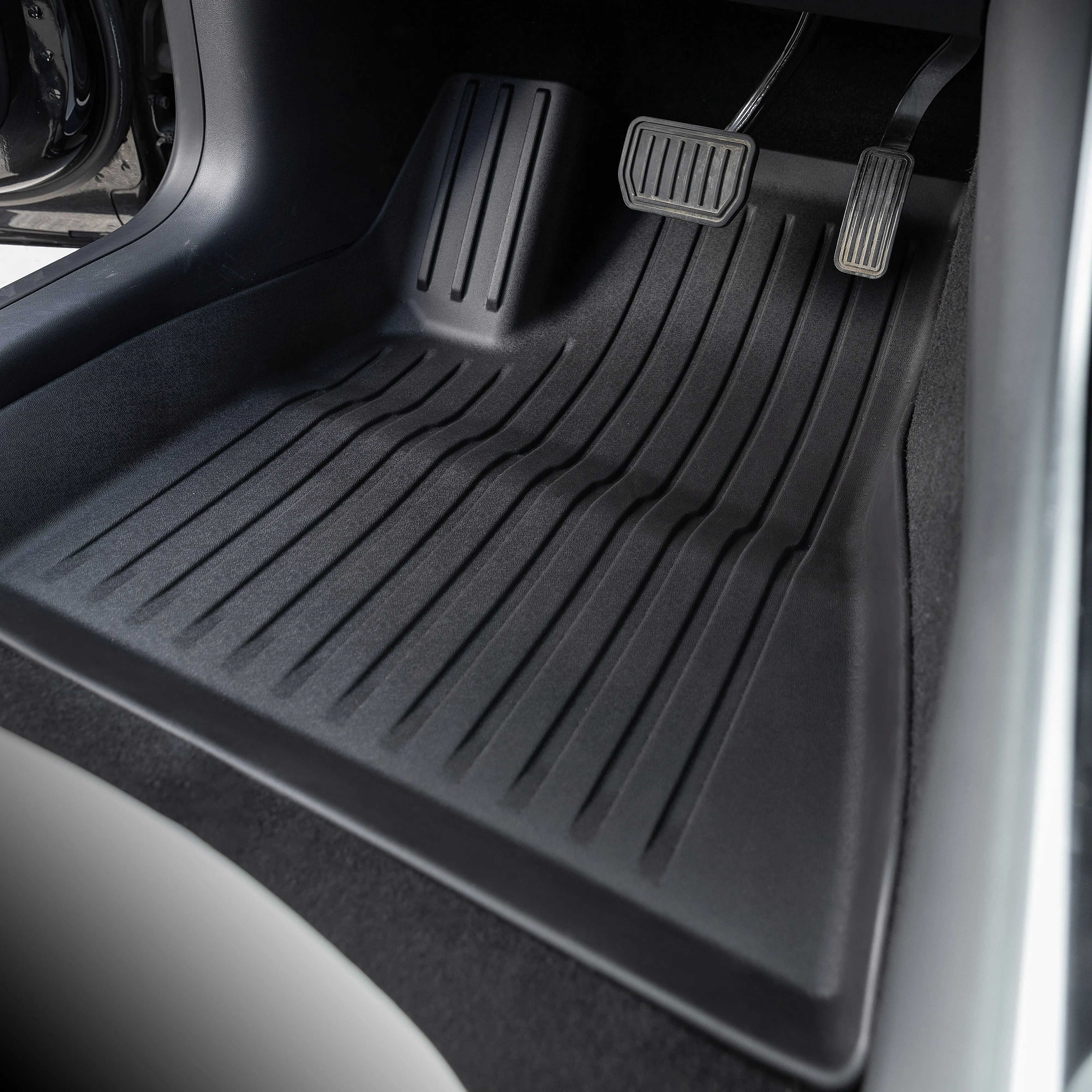 Все погодные аксессуары для интерьера автомобиля 3D TPE коврики пола Rivian R1S 2022-2023 автомобильные