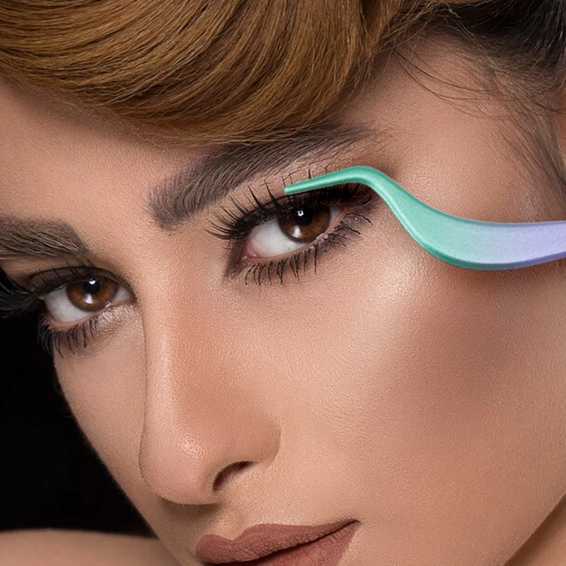 Custom Logo Curved Pointed Fiber Tip Lash Tweezers Stainless Steel Precision Lash Extension Tweezers Eyelash Applicator Tool