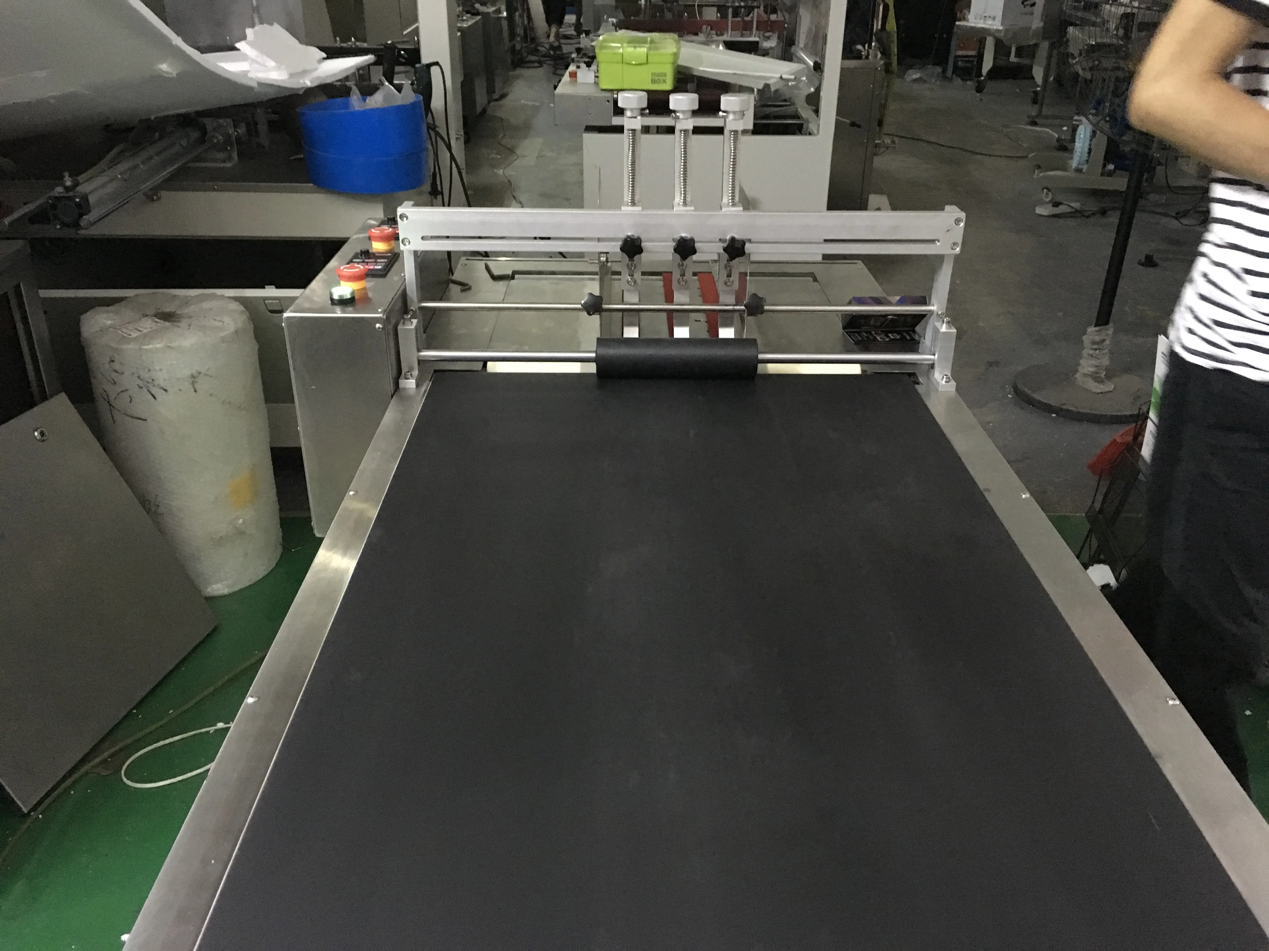 circuit board graphics cards hook procedure coding flat bag separating portable paging machine