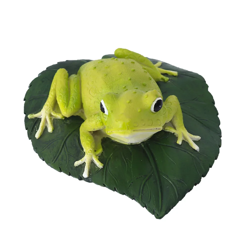Cute Resin Frog and Leaves 3D Simulation Ornament for Outdoor Garden Landscaping and Desktop Decoration Handmade Crafts