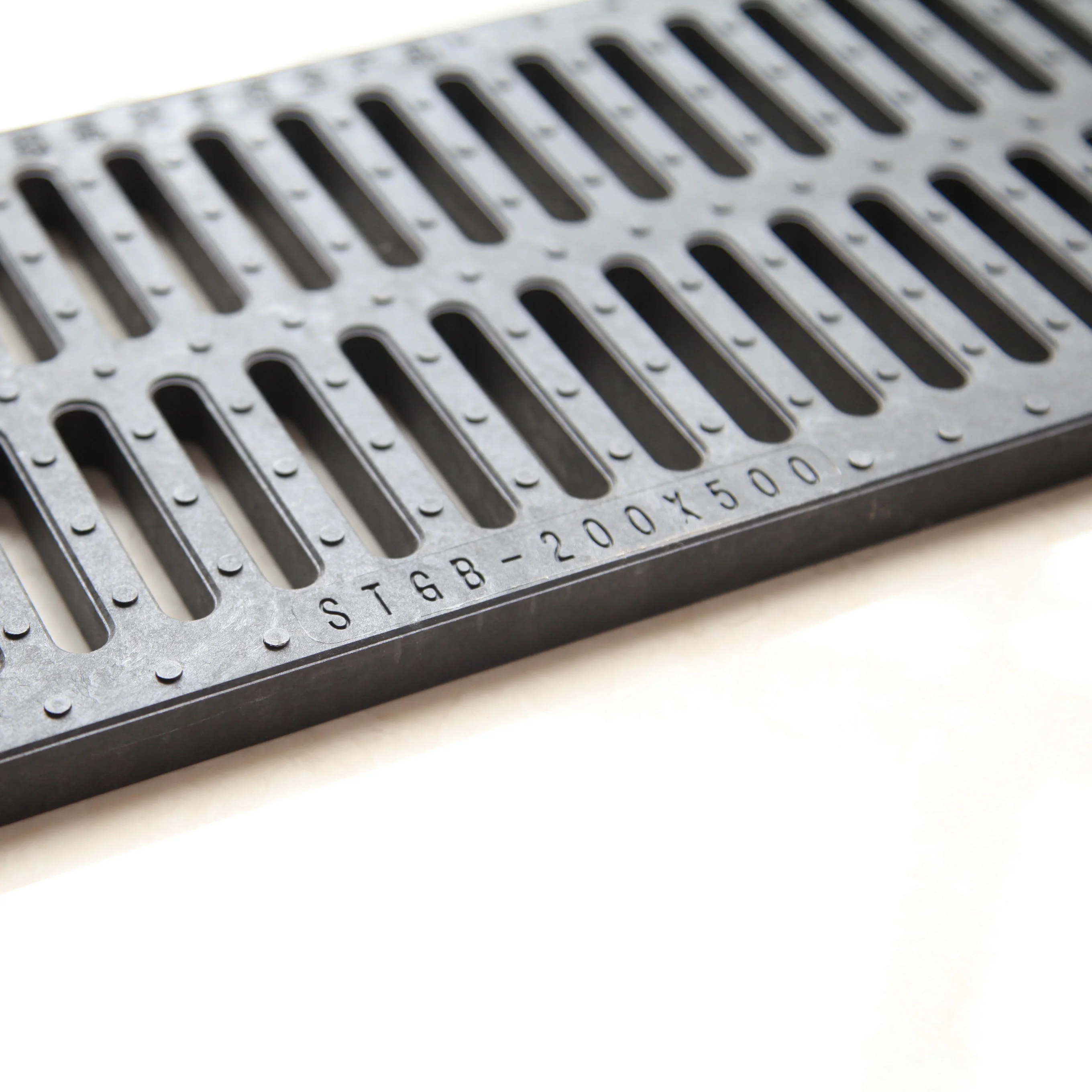 Plastic Black Sidewalk Gully Grate Road Drain Covers Linear Floor Drain  Drainage Channel Grate