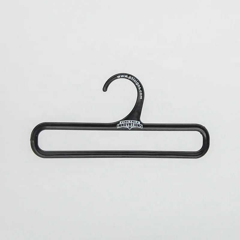 Sinicline ready mould plastic scarf hanger black for shawl scarf display retail use