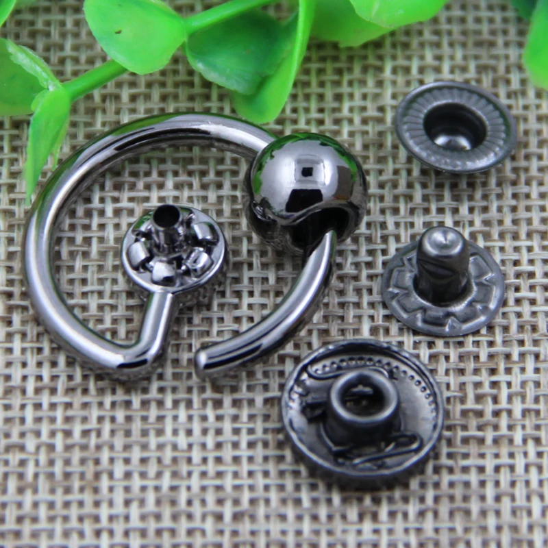 Manufacturer Custom high quality gun metal fashion clothes hollow snap button
