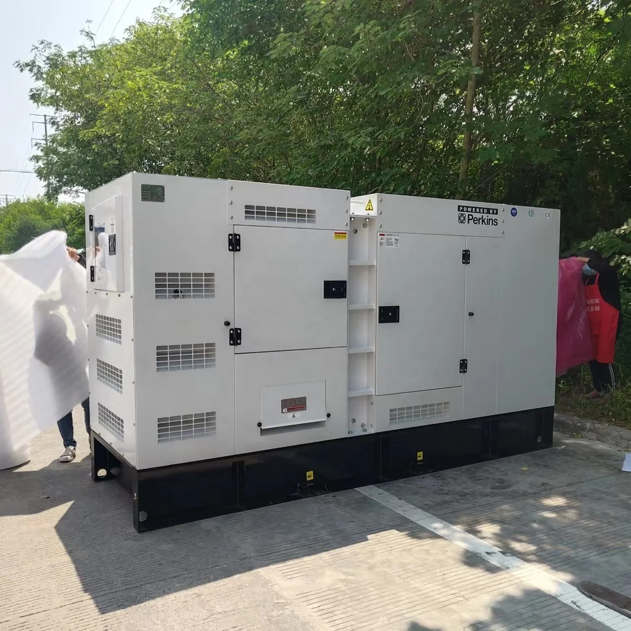 New soundproof diesel generator with Cummins engine NTA855-G1A 220KW 250kw 300kva diesel generator set