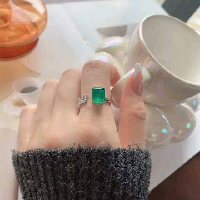 2022 Top Selling 925 Sterling Silver 5A Zircon Fashion Women Jewelry Emerald Green Open Adjustable Rings