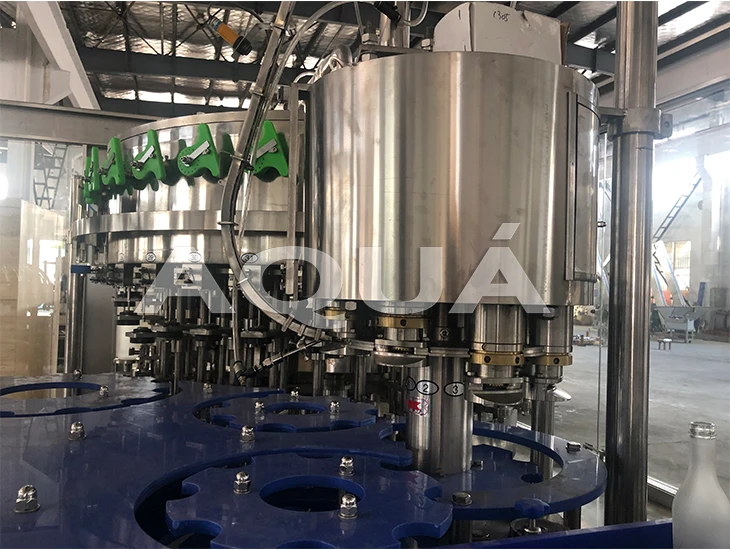 Automatic Small Beer Canning Machine / Beer Can Filling Sealing Machine