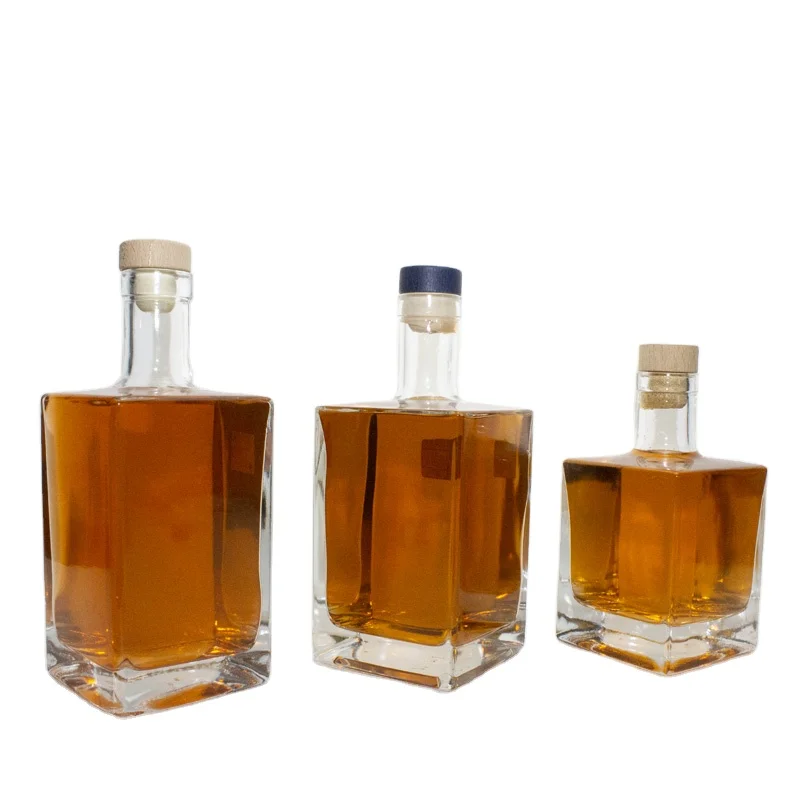 HIgh quality whisky glass bottle in stock factory directly produce super flint 500ml 700ml vodka liquor bottles