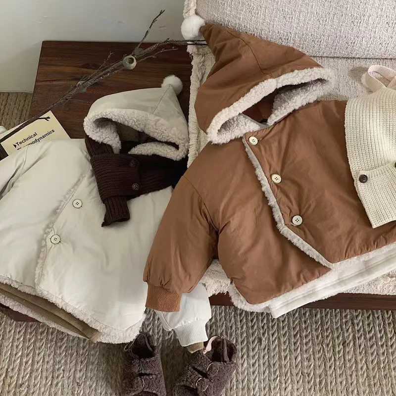 Winter New Warm Boys and Girls Coat Children Padded Cotton Wool Sweater Baby Joker Lamb Wool Coat Style Baseball Jacket
