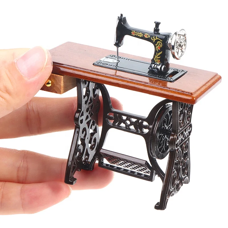 1:12 Dollhouse Decor Miniature Furniture Vintage Sewing Machine Toy Accessories for Dolls House Toys for Kids Pretend Toys