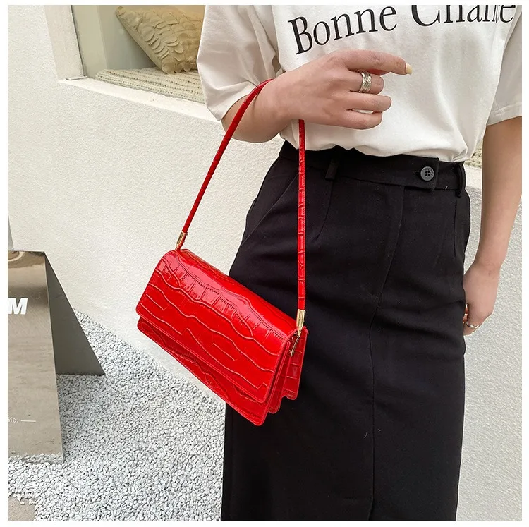 Hot Selling Product Designer Mini Ladies Fashion Handbags Summer 2022 Pu Handbags Boxycharm Glam Bag
