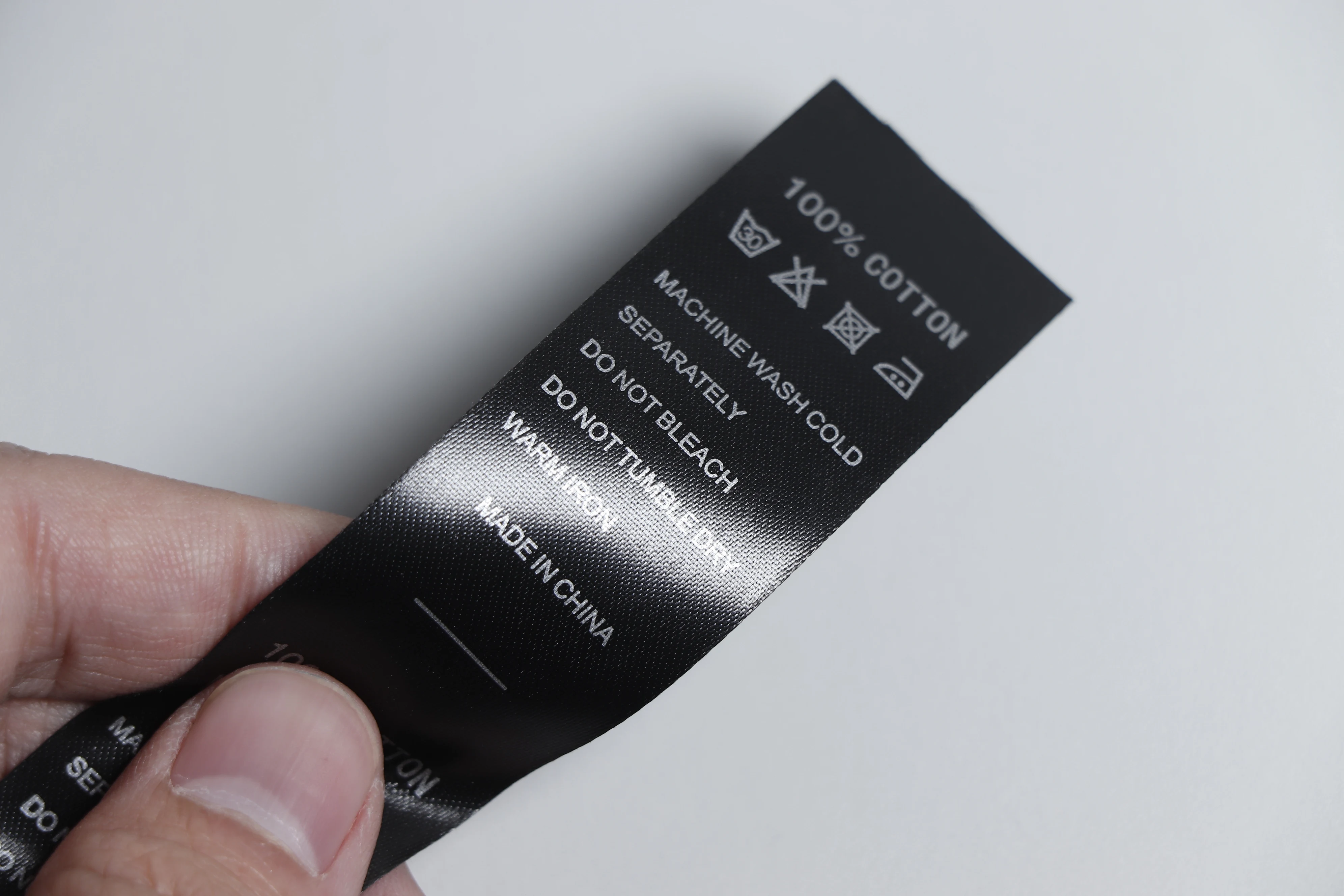 
Custom High Quality Clothing Printed Cotton Woven Wash Care Label for Clothes 