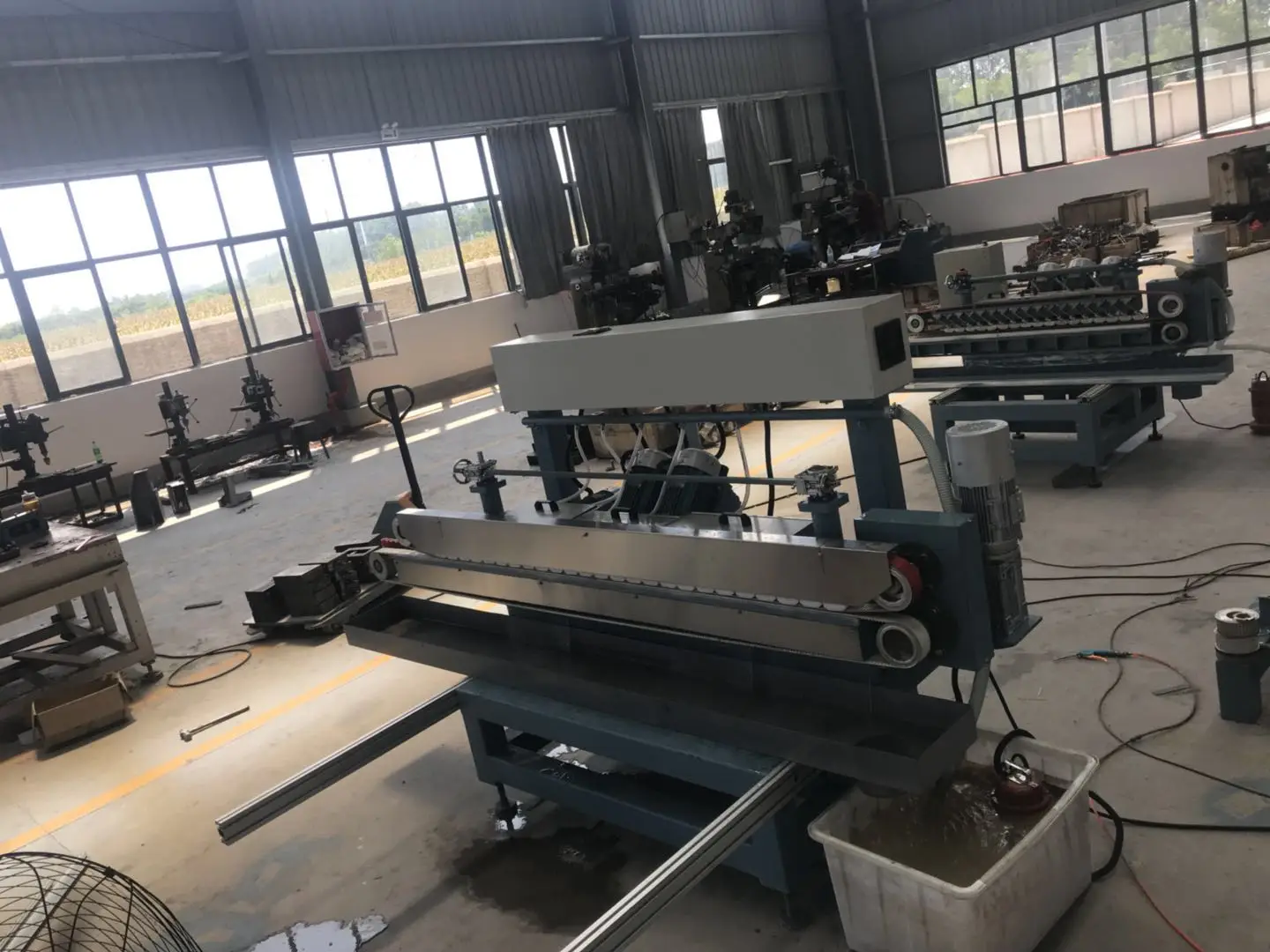 CNC Shaped Cutting Glass Machinery