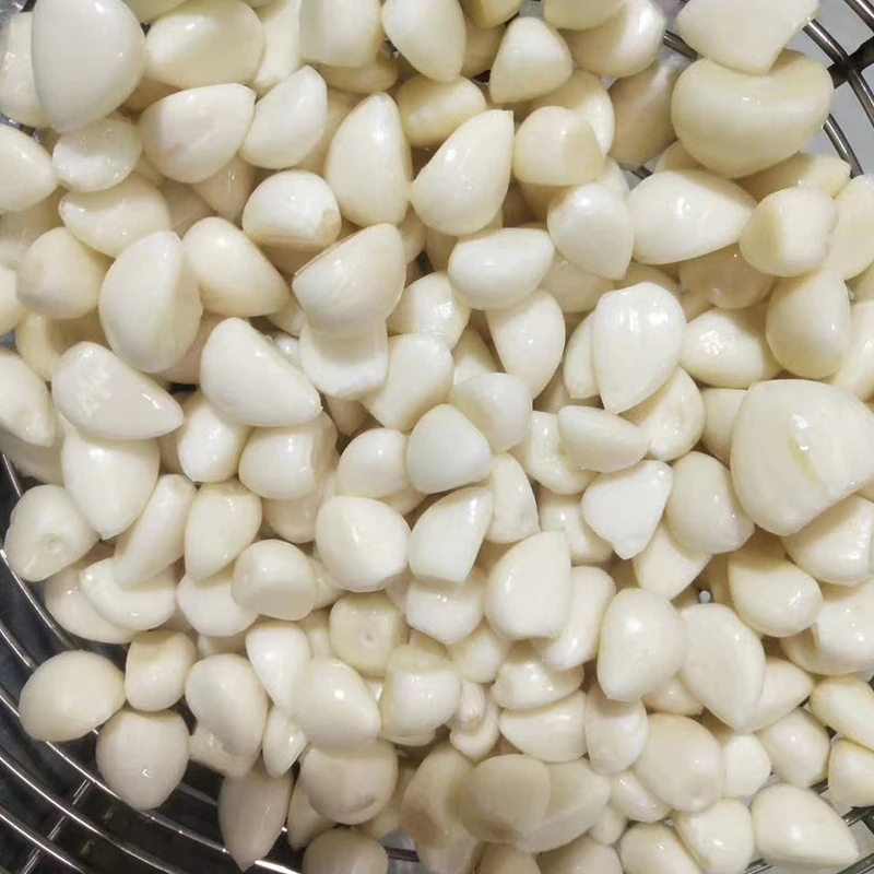 Chinese frozen vacuum packed peeled garlic