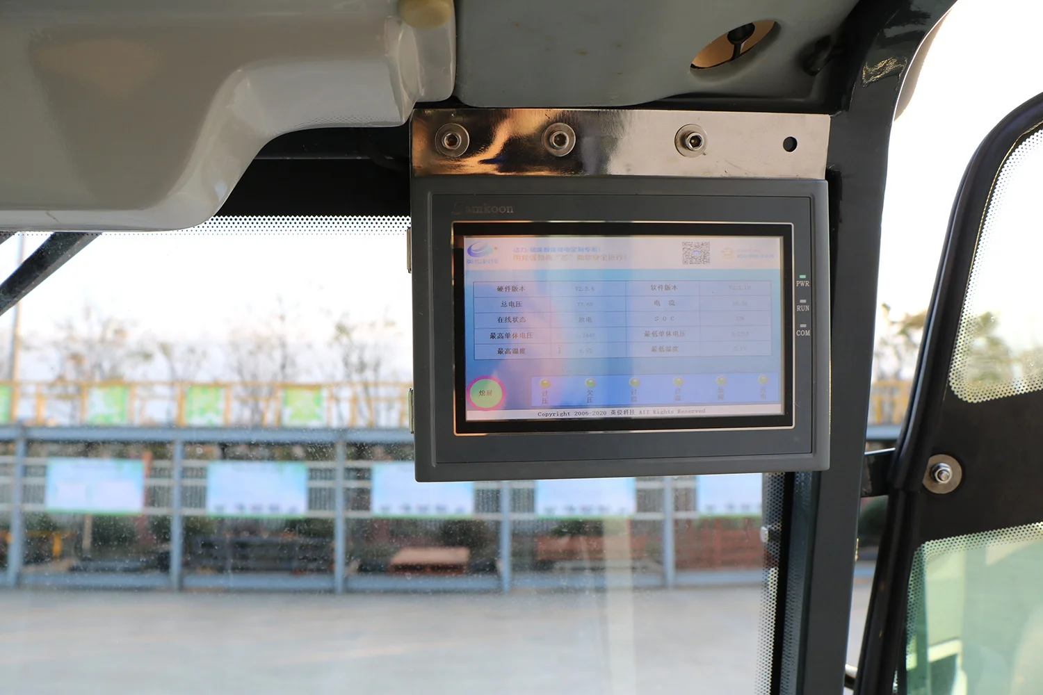 Pure Electric Road Sweeper Car Outdoor Street Cleaning 4 Wheel Street Sweeping Machine