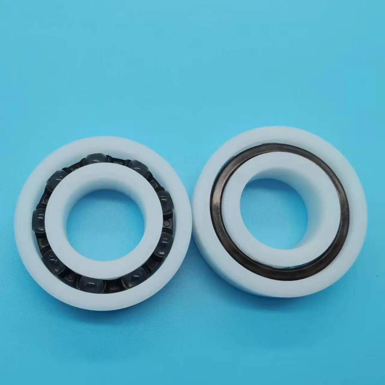 6004 Plastic Ring Ball Bearing No Grease Clean Corrosion Resistance NOT Rusted Bearing