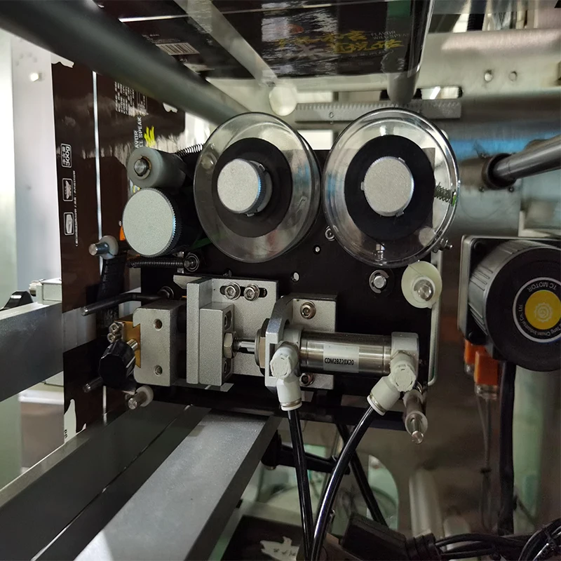 Competitive Price Automatic 30g 50g 80g Pouch Granulated Grain Tortilla Chips filling Packing Machine