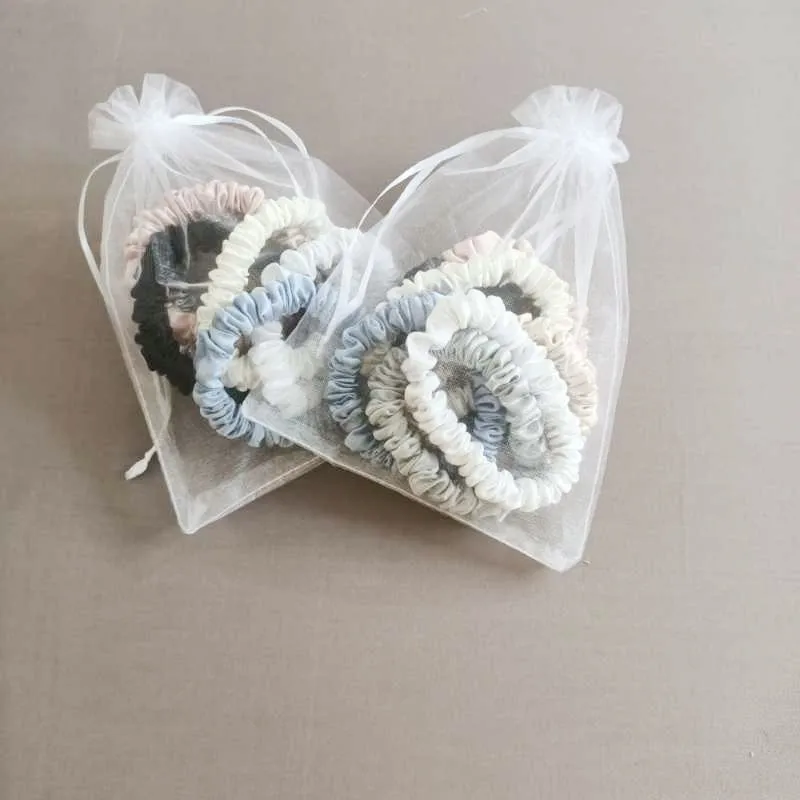 Custom log tag 100%  Silk Hair Ties Elastic Silk Scrunchies Luxury silk skinny scrunchies with 6A grade