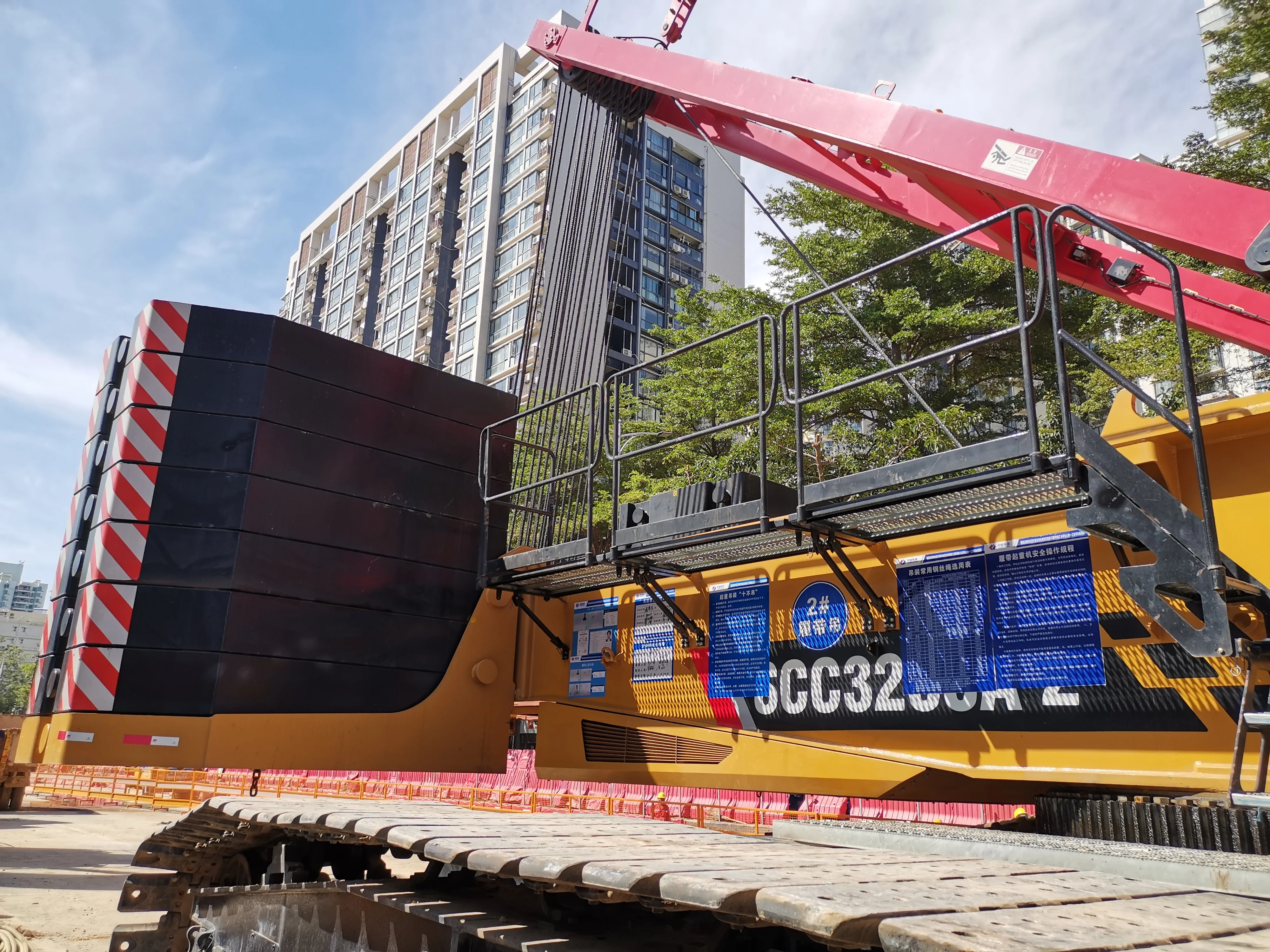 Good condition  Crawler Crane Hot Selling used SANY 320 ton  cheap Price  Crawler crane used construction machinery in dubai