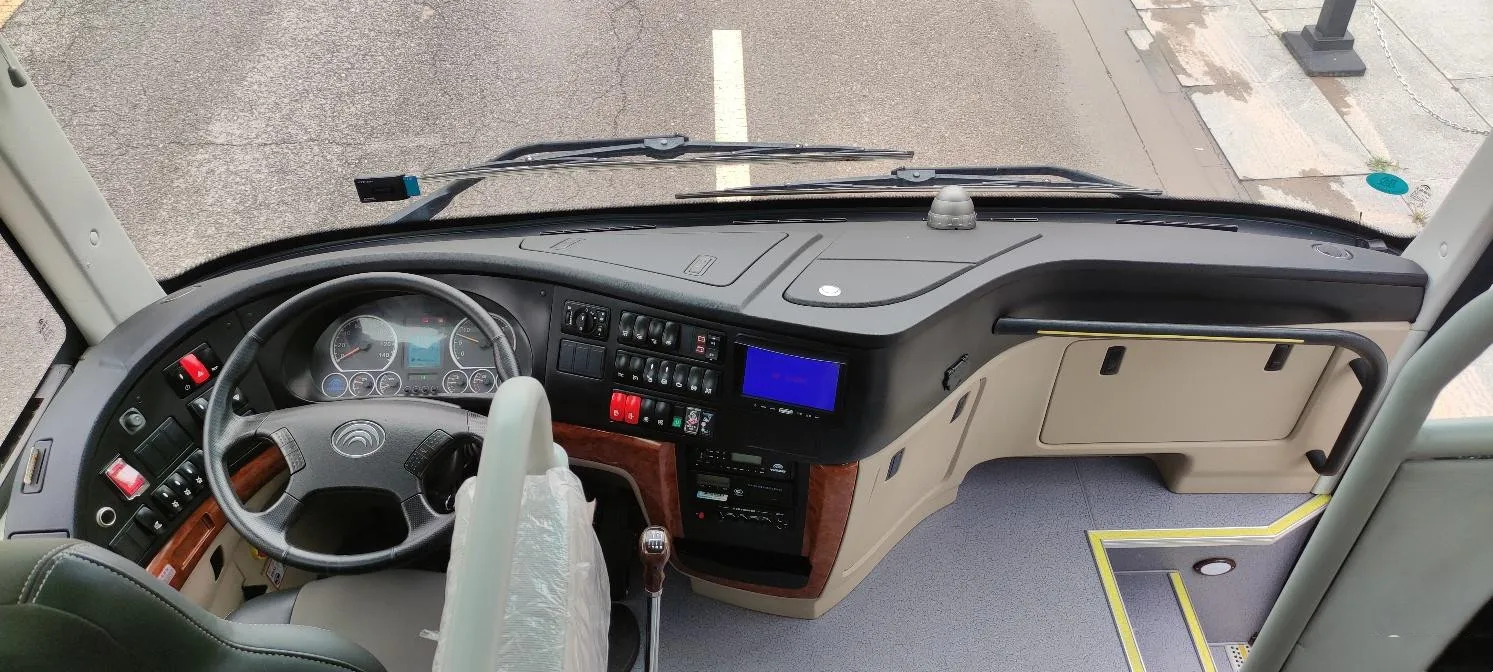 Second Hand Yu tong Bus 54-местный городской автобус с дизельным двигателем автобусы пассажирский для продажи