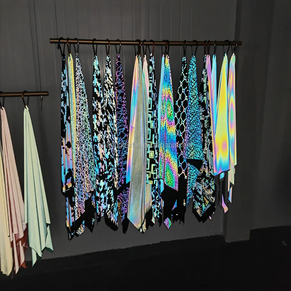 Высокозаметная Радужная светоотражающая ткань из полиэстера с принтом под заказ для модной одежды
