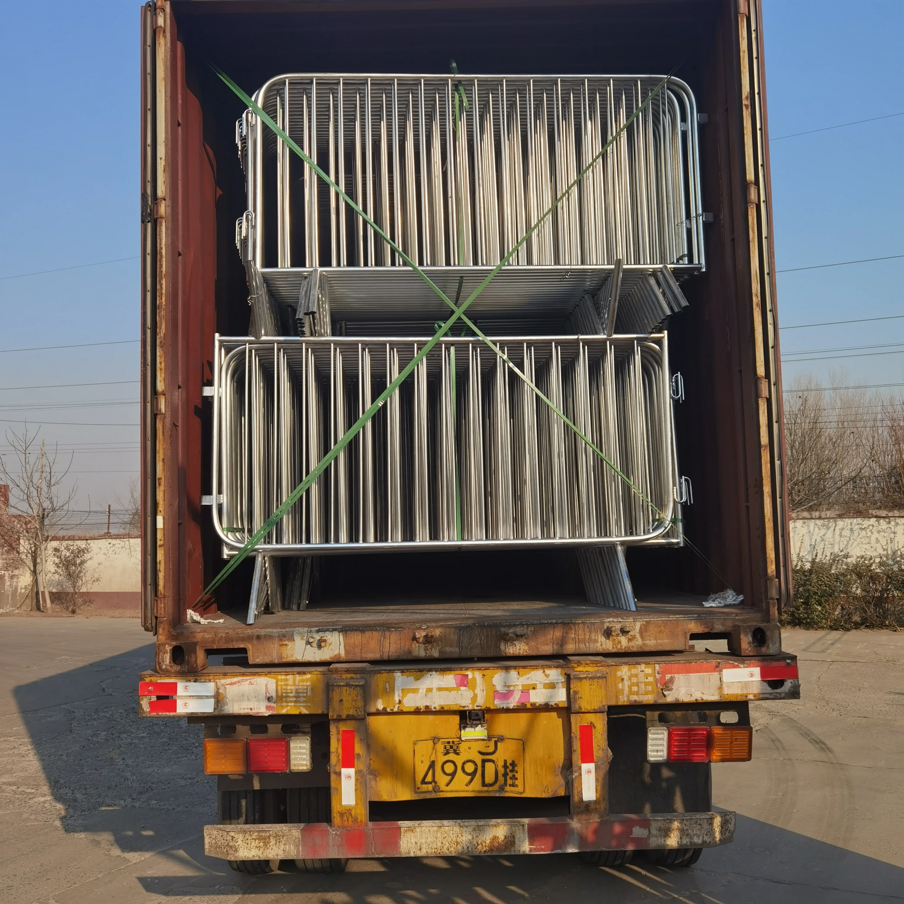 Wholesales Galvanized Steel Road Barrier Temporary Barricades Bike Racks  Crowd Control Barriers for Public Event