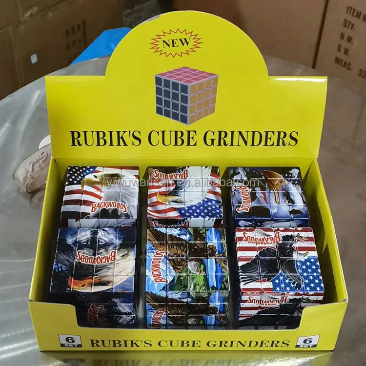 2022 New Design Square 4 Pieces Plastic Crusher Herb Grinder Wholesale Smoke Shop Tobacco Grinder Smoking Accessories