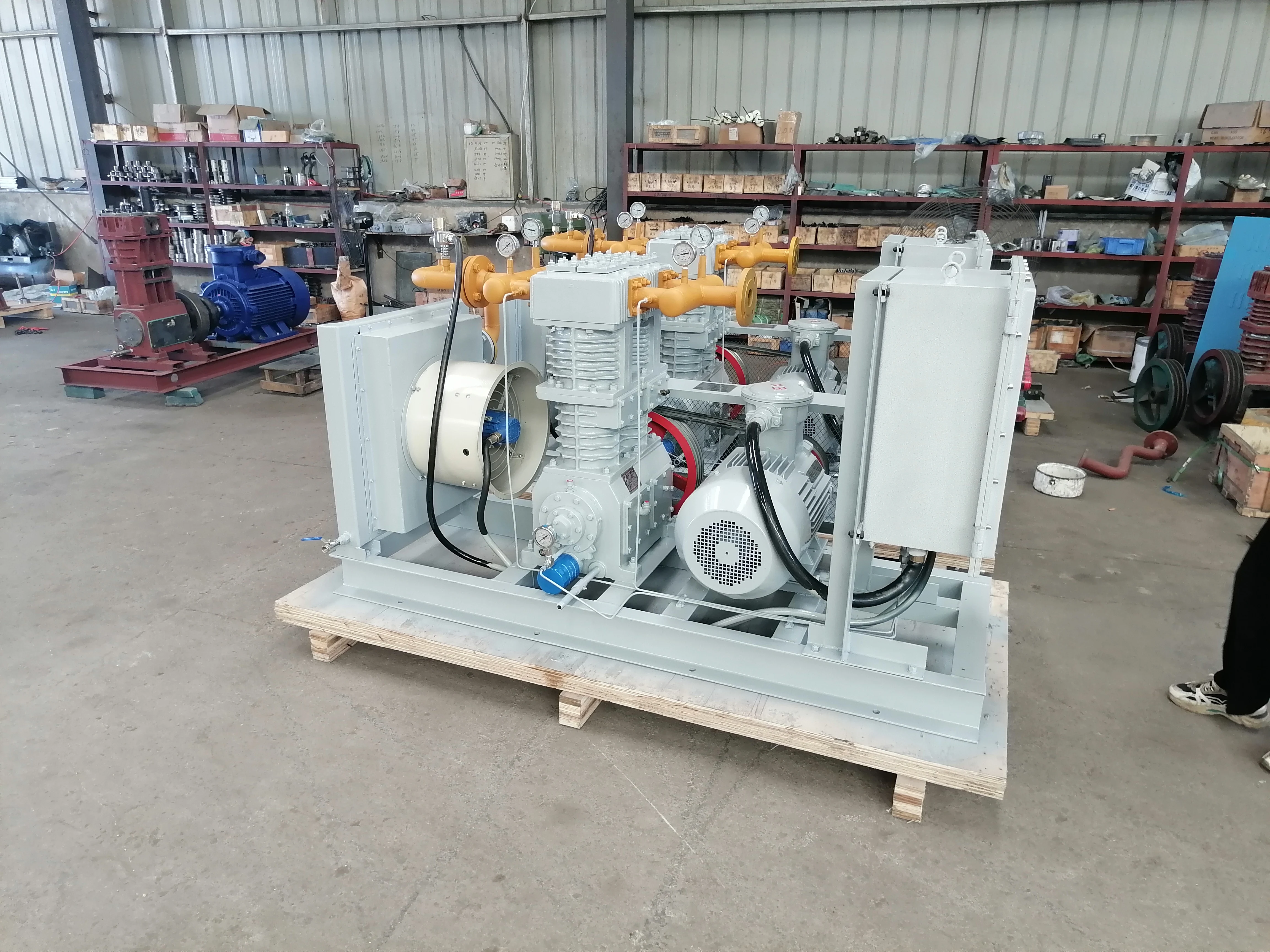 High Performance Reciprocating Oil-free Natural Gas CNG Piston Compressor For CNG Filling Station