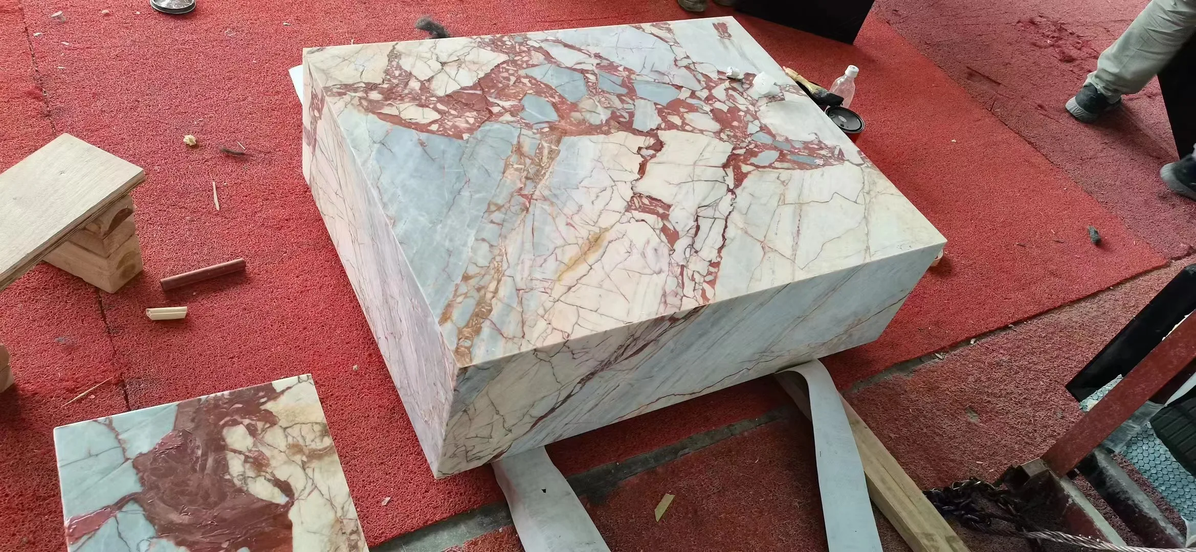 Goldtop OEM/ODM Marmor Decoration home Red Marmore with river white vein Bvlgari red slabs for countertop
