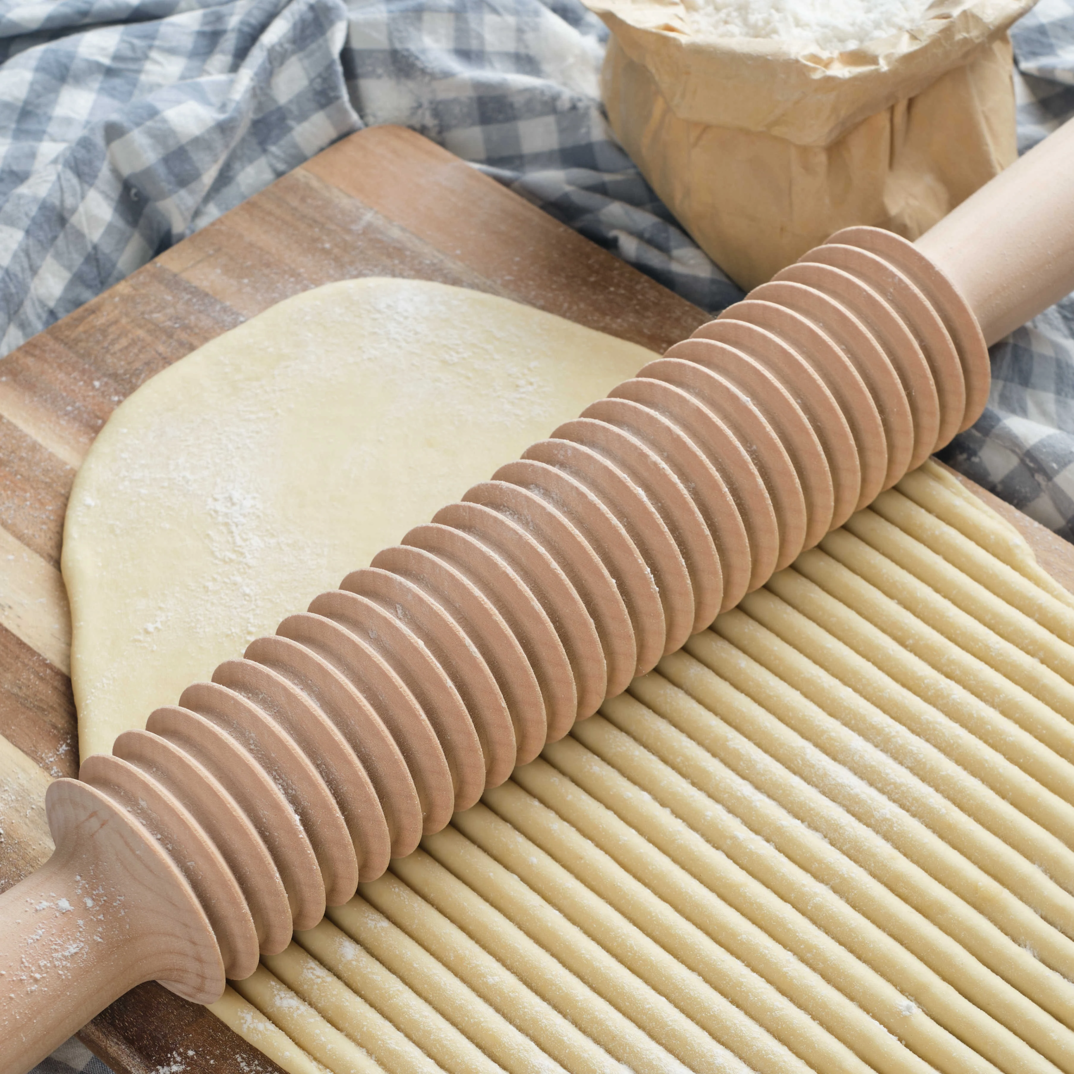 Solid wood Rolling pin thread spiral beech household roller large baking printing tool