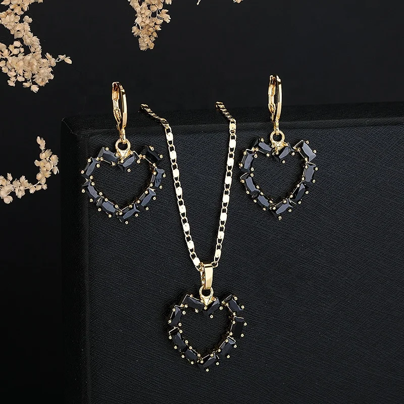 Wholesale Brass 18K Gold Plated Zircon Heart Earrings and Necklace Fashion Ladies Jewelry Set for Women Fashion Jewelry Sets