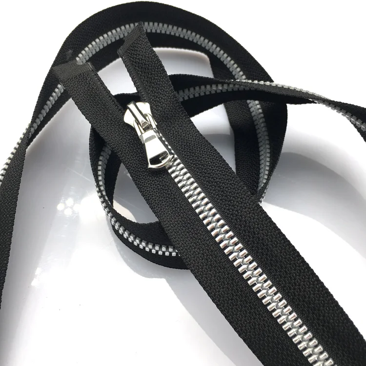 Junye 5# Thin Teeth Open End Fasten Plastic Zipper Roll