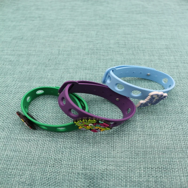 Wsnbwye silicon bracelet thin  band Wrist strap Clip Event Party Custom Adjustable Wrist strap silicone crocs bracelet